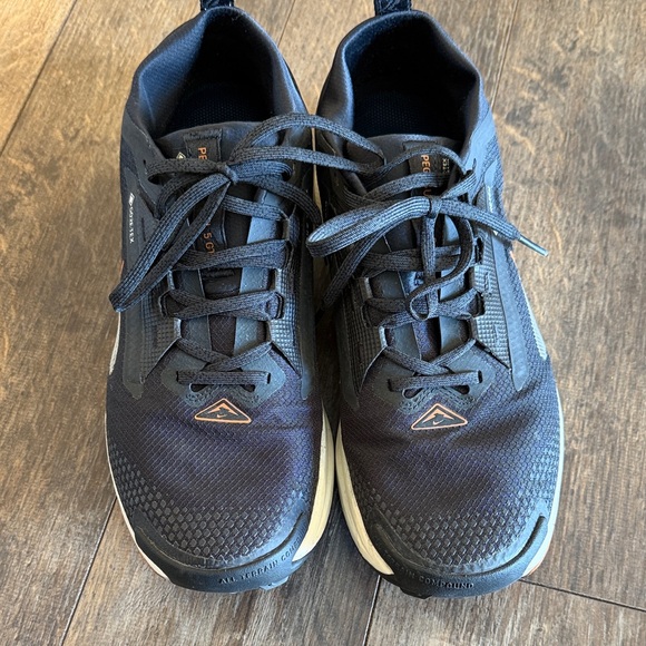 Nike Other - Nike Trail Gor-Tex Men's Navy and White Sneakers